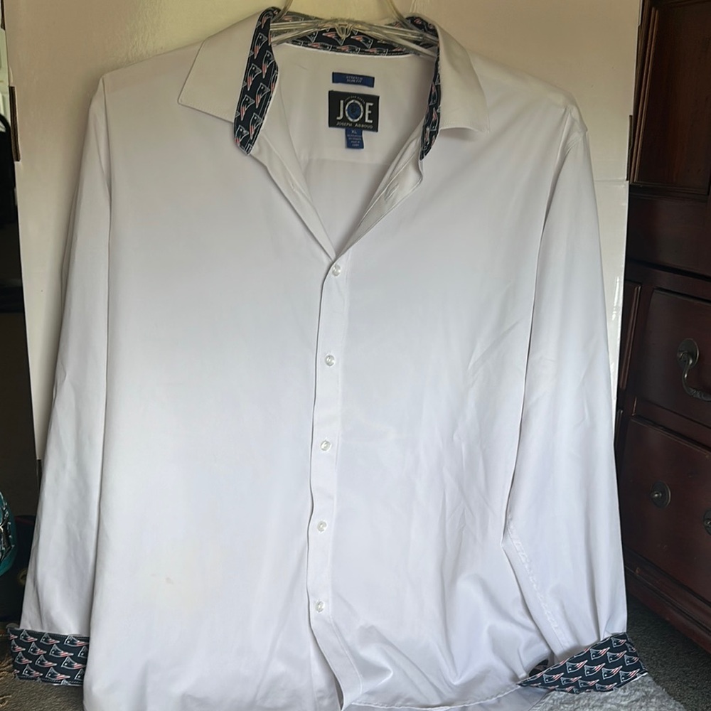 Joseph Abboud New England Patriot’sWhite Dress Shirt Premium polyester/ spandex